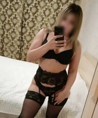 Озорная и опытная, я готова погрузить тебя в мир наслаждения и страсти 🌹💋
Мои услуги просто непревзойденны. Я могу удовлетворить все твои сокровенные желания и фантазии. От нежных ласк и массажа до разнообразных игр и экспериментов – я делаю все, чтобы принести тебе полное удовольствие. 💫🔥
Мое гибкое тело и нежный трепетный прикосновения сведут тебя с ума. Мои губы готовы удовлетворить самые изысканные вкусы. Фотографии, которые ты видишь, полностью реальны - я прекрасная и сексуальная индивидуалка, которая живет в Москве. 🌟😘
Мои клиенты всегда остаются довольными и возвращаются ко мне снова и снова. Мы с тобой окунемся в вихрь страсти и наслаждения, и я обещаю, что ты не захочешь уйти от меня! 💕🔞
Так что не медли, дорогой. Звони мне и я окажу тебе незабываемый отдых и удовольствие, которые подарят тебе Любовь и Счастье. Жду тебя в своем уютном гнездышке в Москве. 🔥💋 Оана